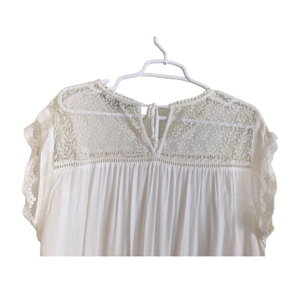 Danielrainn Top Women's Size 2X White Lacey Cap Sleeve - Picture 5 of 7